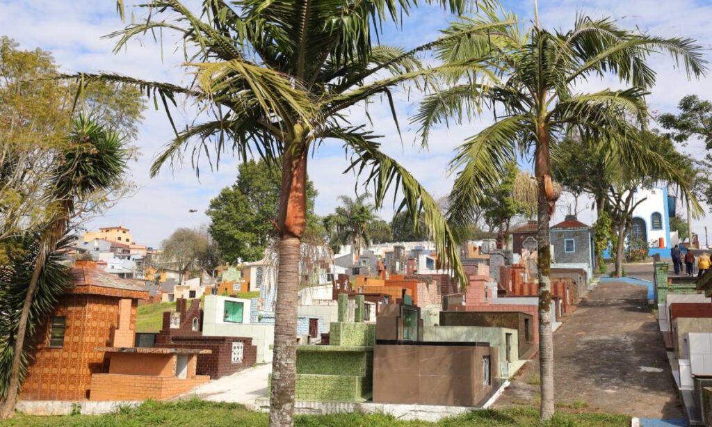 Mauá prepara cemitérios para Finados Mauá prepara cemitérios para Finados