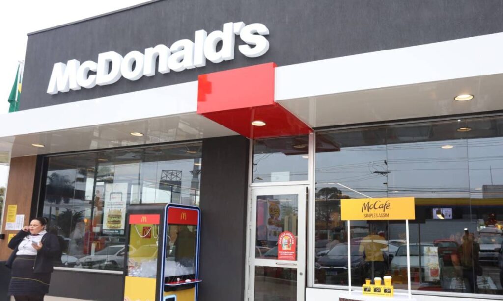 McDonald’s abre 14ª unidade em Santo André McDonald’s abre 14ª unidade em Santo André