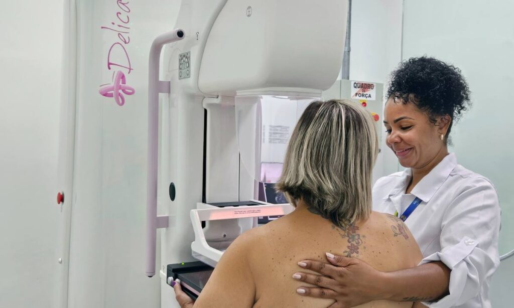 Outubro Rosa: Centro de Atenção Integral à Saúde da Mulher realizou mais de 10 mil mamografias em 3 anos