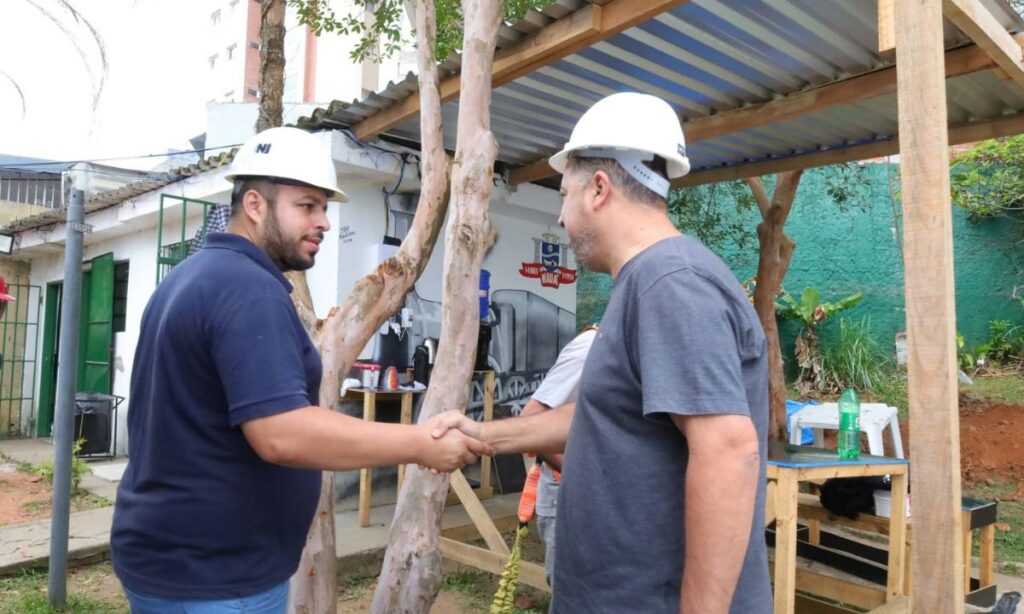 Prefeito Marcelo Oliveira vistoria obras de restauro do Museu Histórico Barão de Mauá