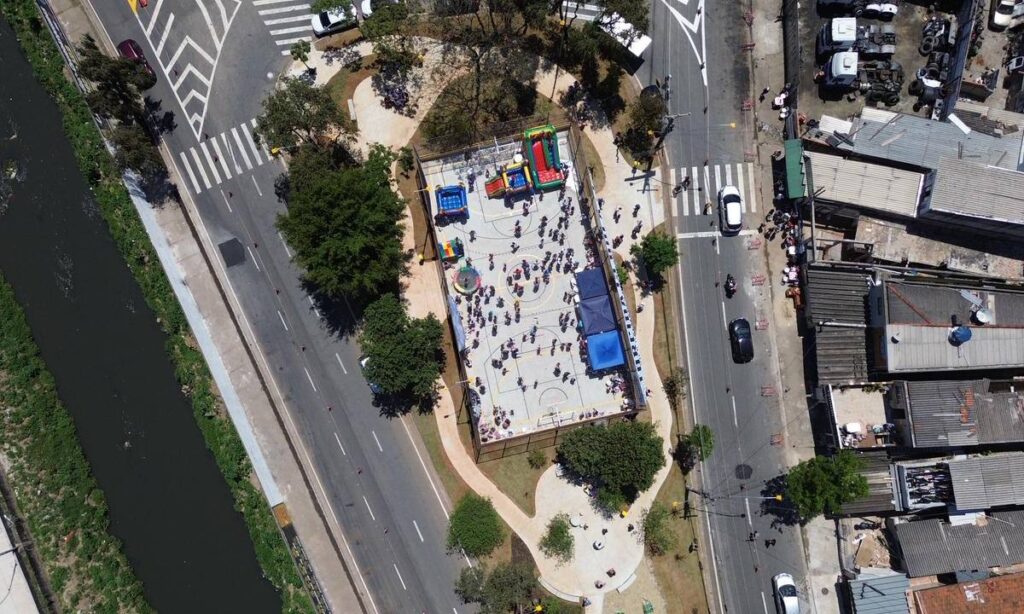 Santo André entrega Praça Palmares revitalizada na Vila Palmares e avança com “canteiro esponja” contra enchentes