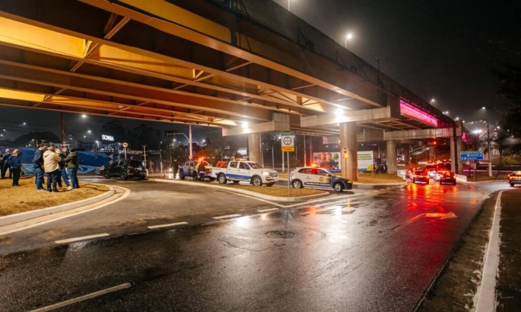 São Bernardo conclui obras viárias na Avenida Robert Kennedy sob o Viaduto Mamãe Clory