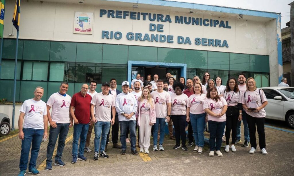 Secretário de Turismo do Estado e deputado estadual participam da Caminhada Turística Outubro Rosa em Rio Grande da Serra