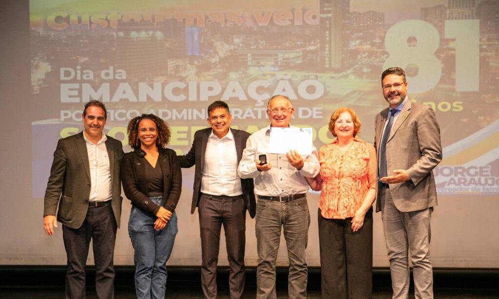 ACISBEC é homenageada pela Câmara Municipal pelos seus 81 anos de história ACISBEC é homenageada pela Câmara Municipal pelos seus 81 anos de história