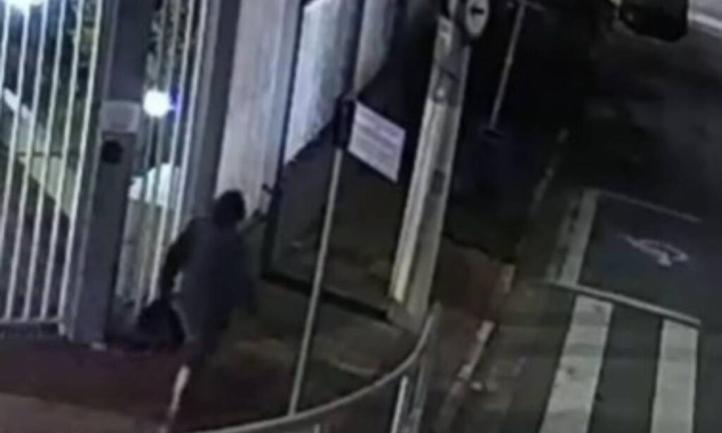 Com apoio do Smart Sanca, GCM de São Caetano prende homem em flagrante após furto no Bairro Cerâmica Com apoio do Smart Sanca, GCM de São Caetano prende homem em flagrante após furto no Bairro Cerâmica