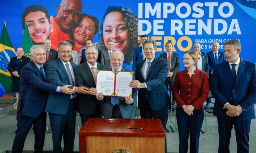 IRPF Lula sanciona isenção até R$ 5 mil e descontos até R$ 7.350