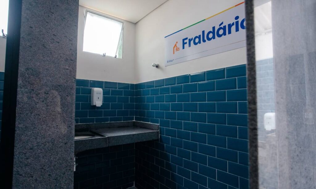 Praça Giovanni Breda, em São Bernardo, ganha banheiro público com acessibilidade