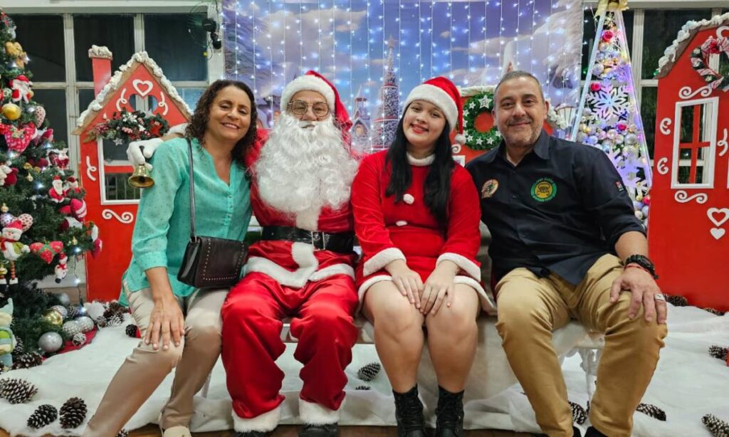 Prefeitura de Ribeirão Pires anuncia nova Vila do Doce e lança programação do Natal Mágico 2025 Prefeitura de Ribeirão Pires anuncia nova Vila do Doce e lança programação do Natal Mágico 2025