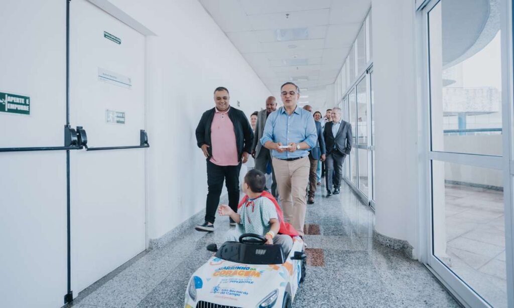 UTI Pediátrica do HC de São Bernardo passa a contar com carrinho elétrico voltado a crianças internadas UTI Pediátrica do HC de São Bernardo passa a contar com carrinho elétrico voltado a crianças internadas
