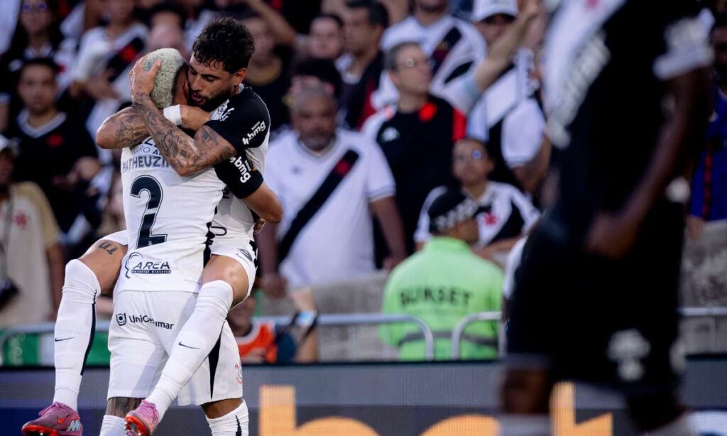 Corinthians vence no Maracanã e levanta a taça da Copa do Brasil 2025
