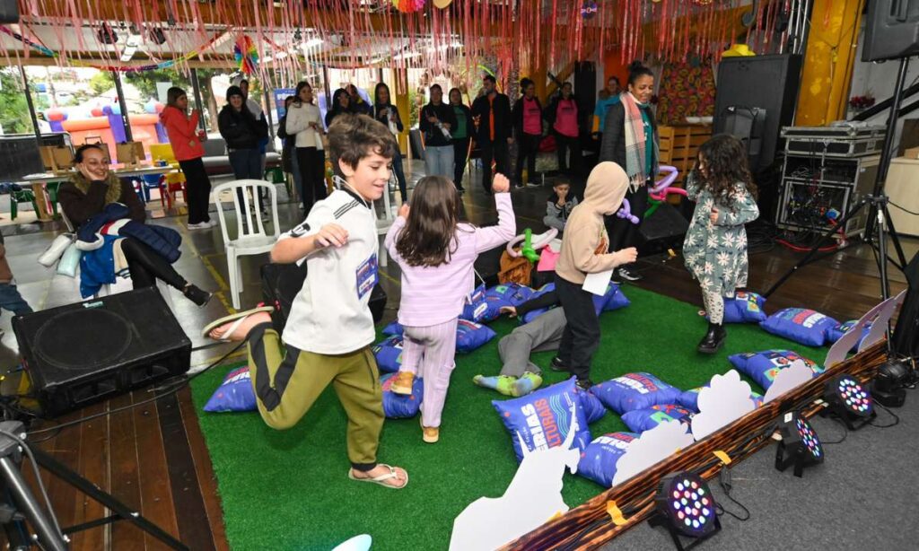 Férias Culturais retomam atividade com muita arte, brincadeira e cultura nas férias de verão