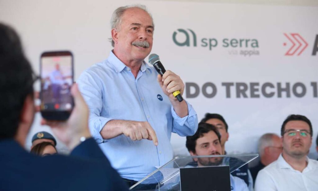 O presidente não olha quem é o governador", afirma Mercadante sobre aporte do BNDES no Rodoanel