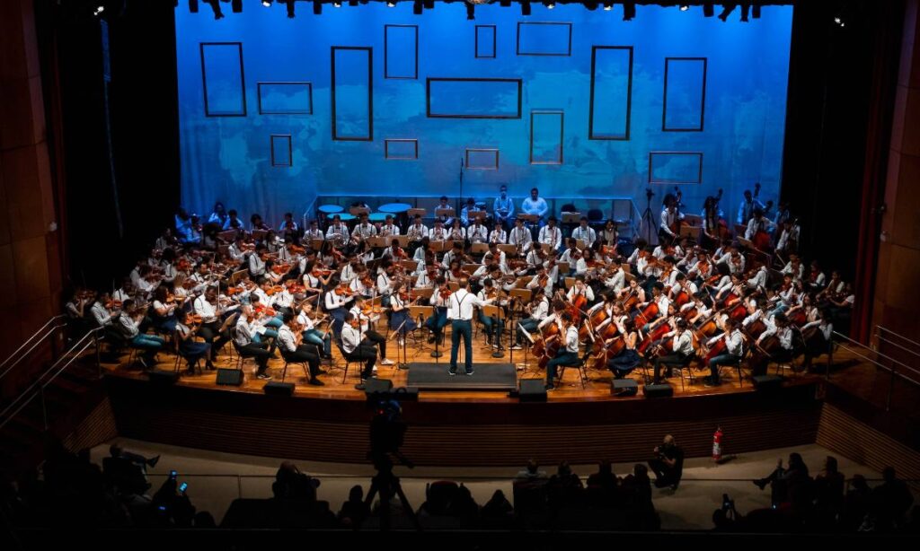 Orquestra Locomotiva leva músicas de videogames ao Cine Theatro Carlos Gomes Orquestra Locomotiva leva músicas de videogames ao Cine Theatro Carlos Gomes