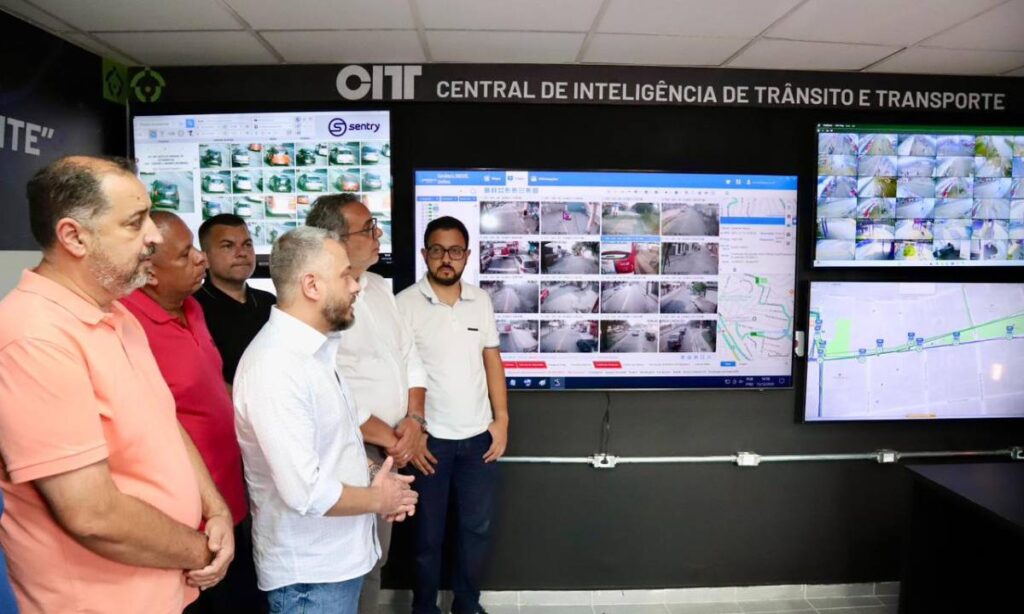 Prefeitura de Mauá inaugura o Central de Inteligência do Trânsito e Transporte Prefeitura de Mauá inaugura o Central de Inteligência do Trânsito e Transporte