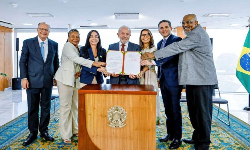 Presidente Lula assina decreto que integra cultura gospel às políticas públicas nacionais