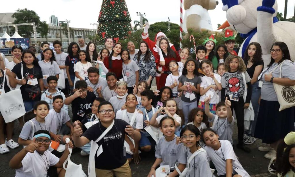 Primeira-dama Jessica Roberta entrega 26 mil itens a 22 instituições parceiras do Fundo Social de Solidariedade Primeira-dama Jessica Roberta entrega 26 mil itens a 22 instituições parceiras do Fundo Social de Solidariedade