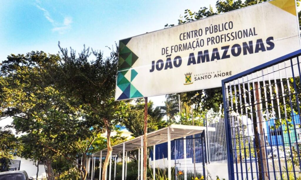 Santo André abre inscrições para curso de porteiro e controlador de acesso Santo André abre inscrições para curso de porteiro e controlador de acesso