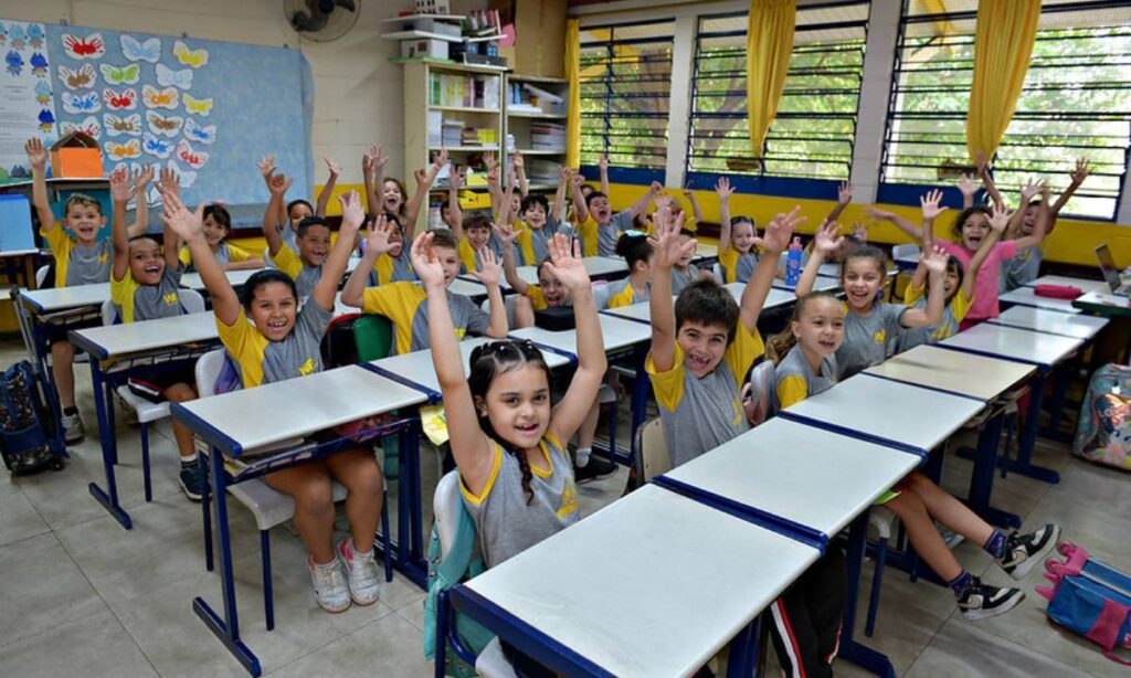 Alfabetização bate recorde em SP: três em cada quatro crianças já sabem ler aos 7 anos