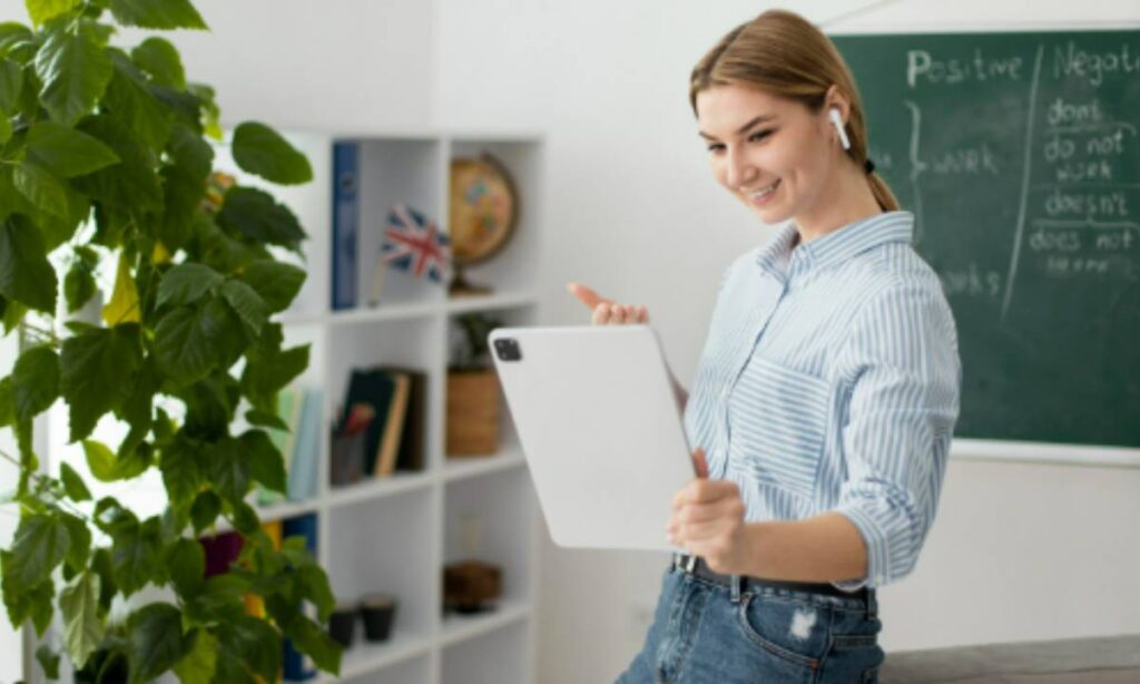 Confira como a Inteligência Artificial pode auxiliar os professores no novo ano letivo