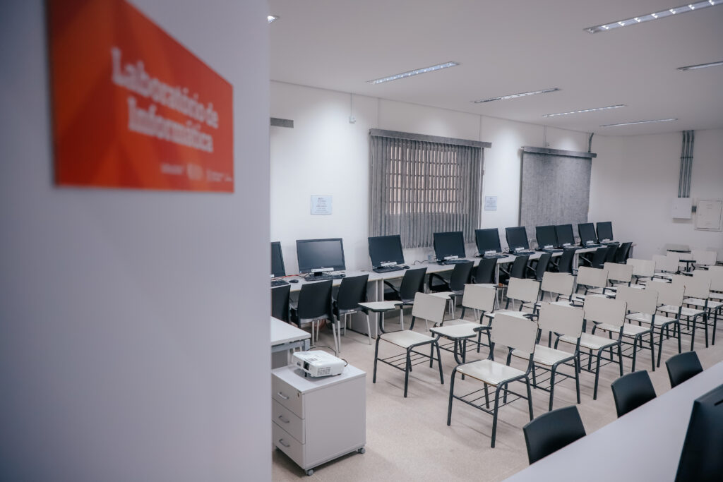 Faculdade Municipal São Bernardo oficializa edital para 54 cursos gratuitos na área da saúde