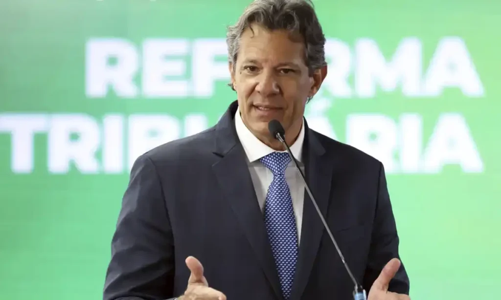 Haddad defende corte na Selic e diz que juro real é o vilão da dívida pública