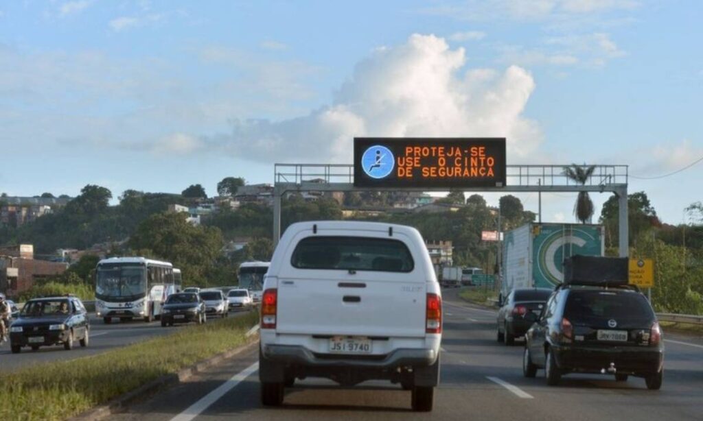 Mais de 86,7 mil motoristas de São Paulo já tiveram CNH renovada automaticamente, com economia de quase R$ 57 milhões