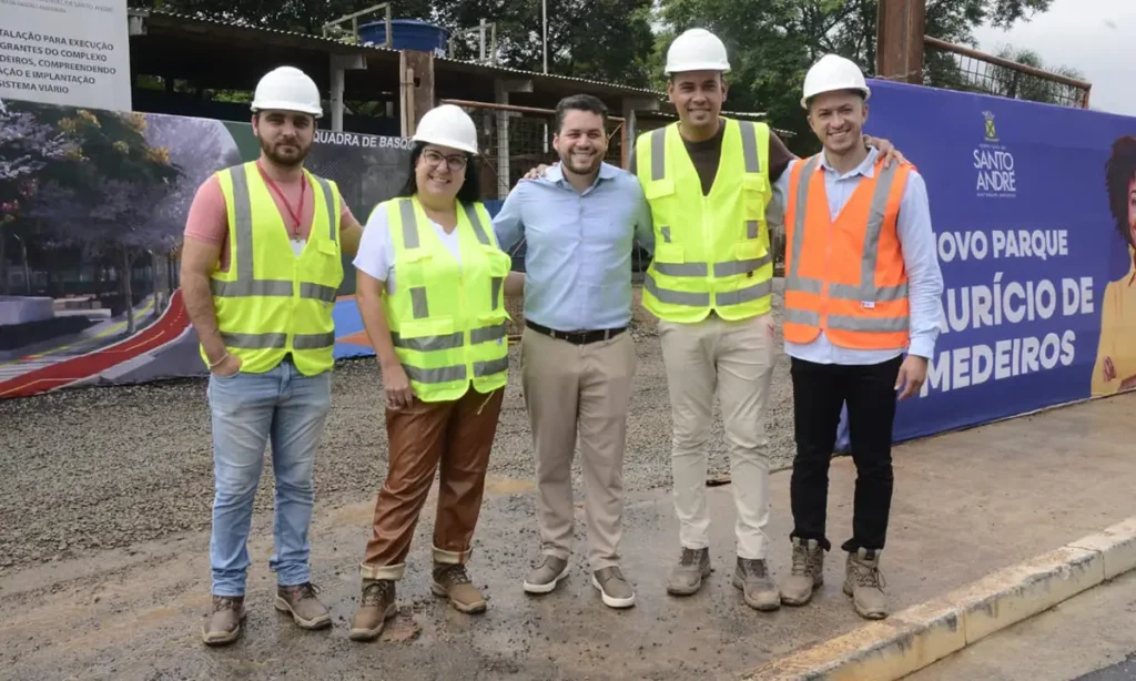 Prefeito Gilvan Ferreira acompanha início das obras do Parque Linear no Complexo Maurício de Medeiros