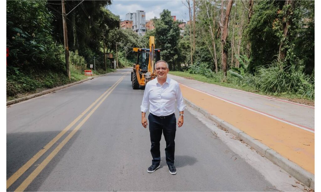 Requalificação de novo trecho da Estrada dos Alvarengas, em São Bernardo, avança e será entregue ainda em janeiro