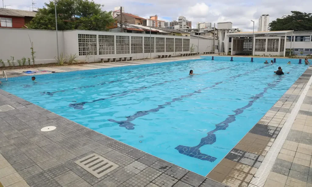 Santo André devolve à população piscina pública no bairro Santa Teresinha