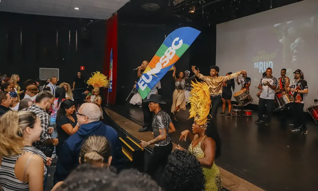 São Bernardo na avenida Vai-Vai apresenta samba-enredo em homenagem à cidade