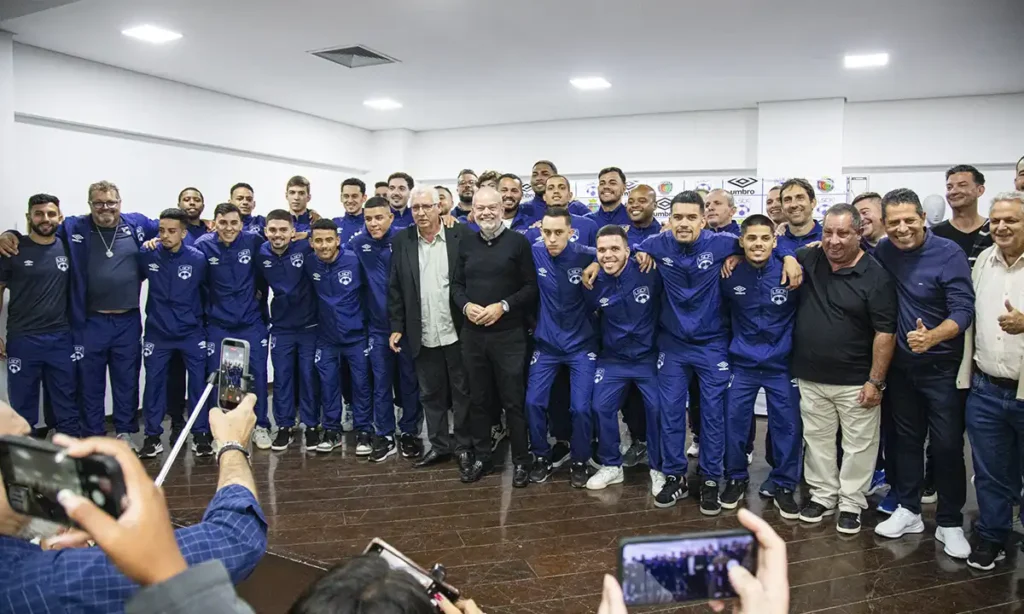 Tite Campanella oficializa retorno do futsal adulto em São Caetano com técnico da Seleção Tite Campanella oficializa retorno do futsal adulto em São Caetano com técnico da Seleção