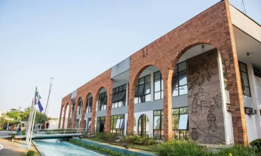 Abre e fecha no Carnaval 2026 em São Caetano veja o que funciona