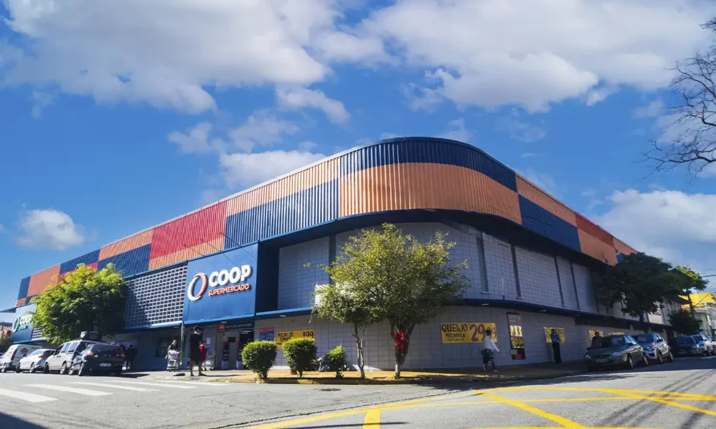 COOP sedia feira de adoção animal em Santo André COOP sedia feira de adoção animal em Santo André