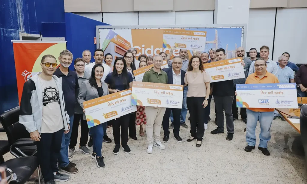 Cidadania que rende São Bernardo entrega R$ 220 mil em prêmios para 41 moradores