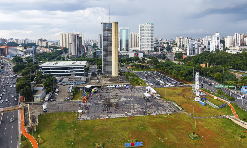 Com novos atrativos, Esplanada do Paço Municipal se consolida como ponto de cultura e lazer em São Bernardo