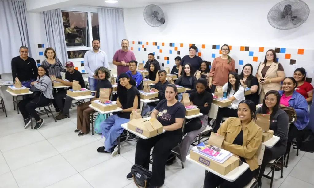 Qualifica Mauá oferece cursos gratuitos de Auxiliar de Logística e Atendimento ao Público