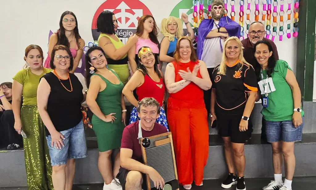 Unidades do Colégio Singular promovem atividades de Carnaval