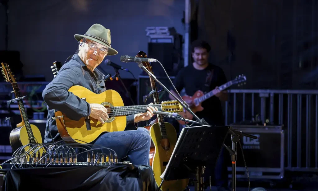 Almir Sater atrai milhares de pessoas ao Espaço Verde Chico Mendes, em São Caetano