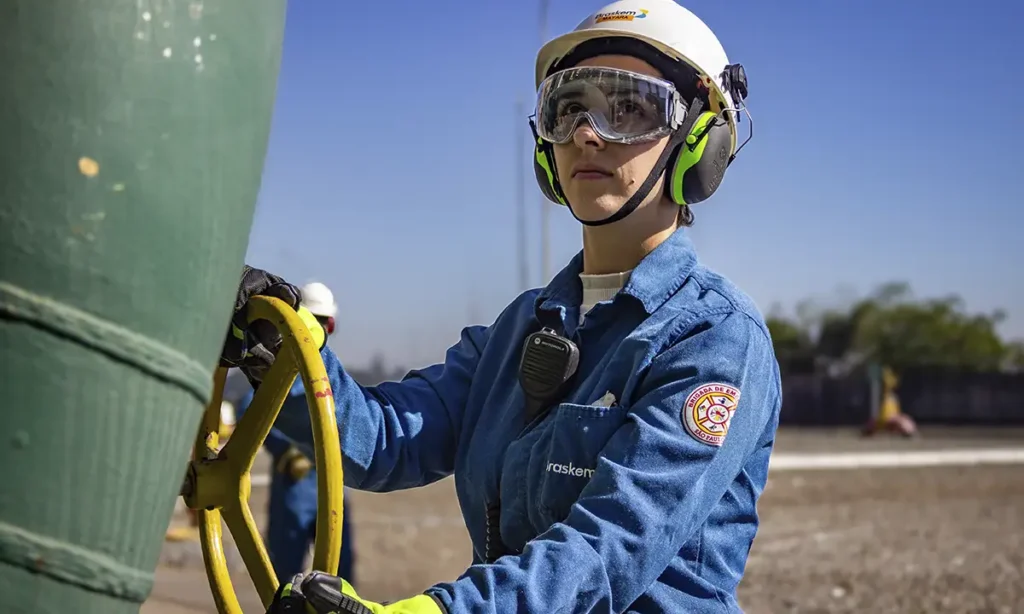 Braskem e Senai abrem seleção para curso de operador de processos industriais em Mauá Braskem e Senai abrem seleção para curso de operador de processos industriais em Mauá