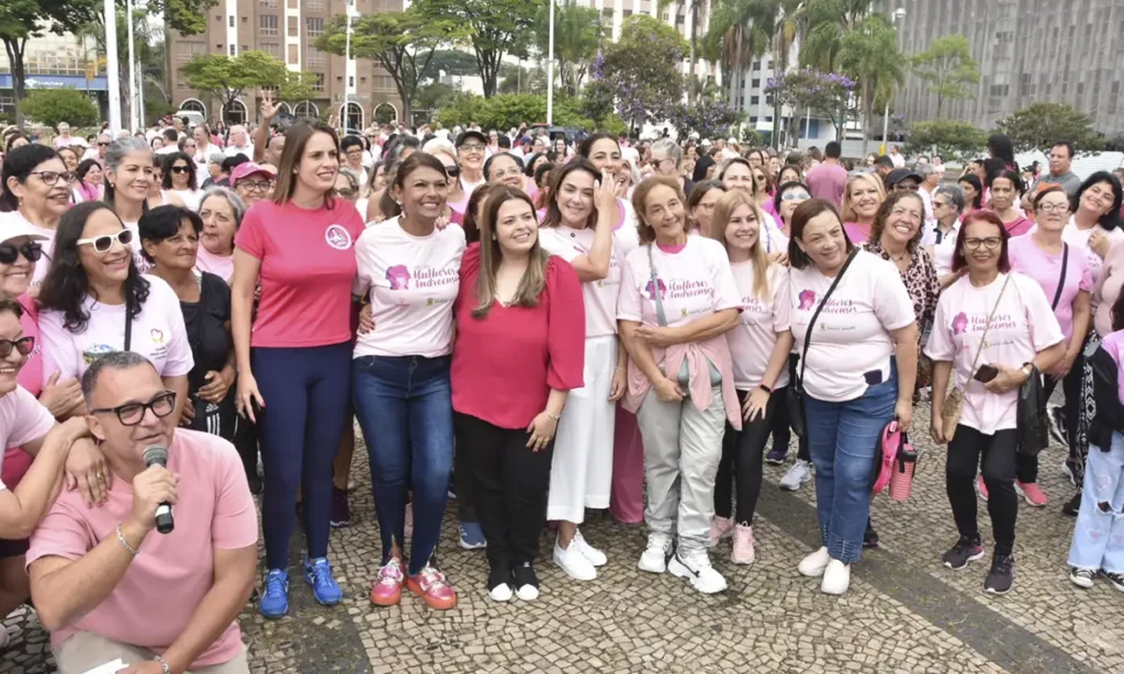 Caminhada das Mulheres promove conscientização, saúde e solidariedade em Santo André Caminhada das Mulheres promove conscientização, saúde e solidariedade em Santo André