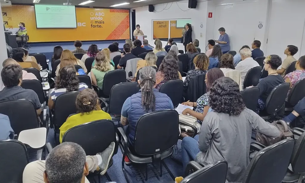 Consórcio ABC lança nota técnica sobre crise na Educação de Jovens e Adultos (EJA)