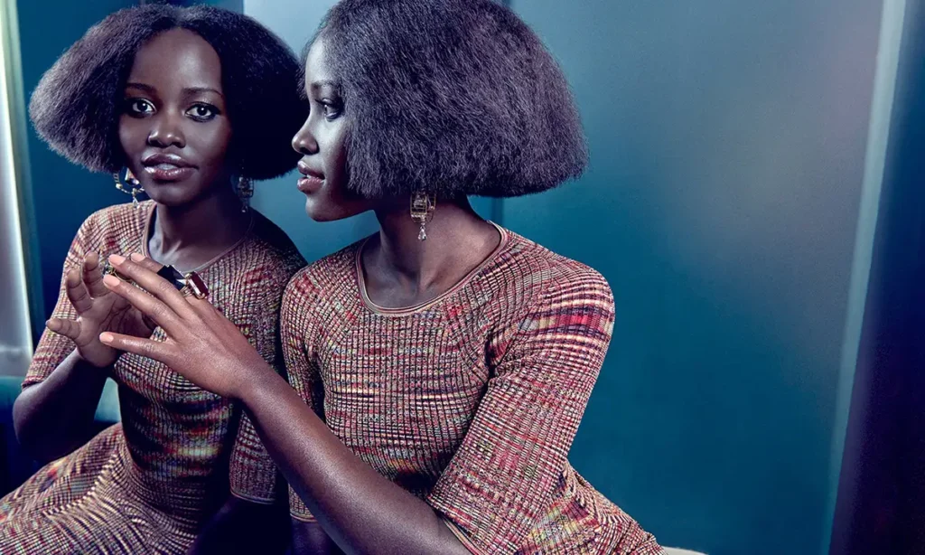 Da atuação ao ativismo: O fenômeno Lupita Nyong’o e sua revolução estética no tapete vermelho Da atuação ao ativismo: O fenômeno Lupita Nyong'o e sua revolução estética no tapete vermelho