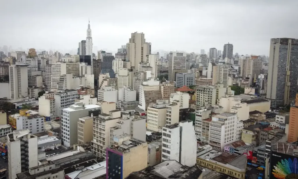 Domingo de sol e calor em SP: confira a previsão do tempo para este domingo(22) Domingo de sol e calor em SP: confira a previsão do tempo para este domingo(22)