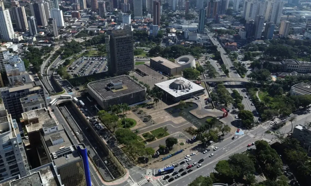 Exportações de Santo André crescem 35% em 2025 e superam média do ABC