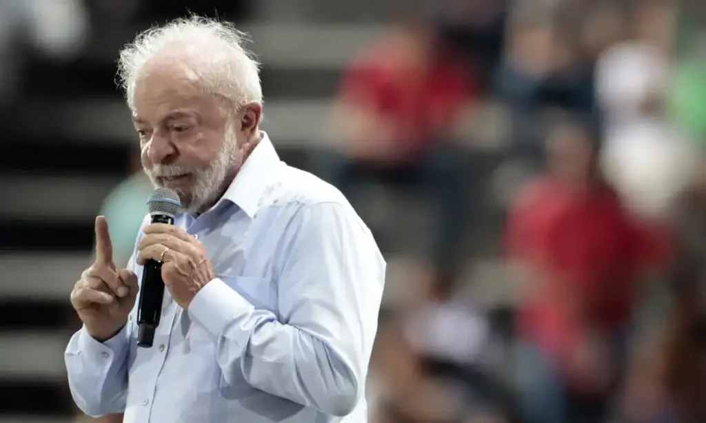 Lula e governadores articulam desconto de R$ 1,20 no Diesel importado para conter inflação