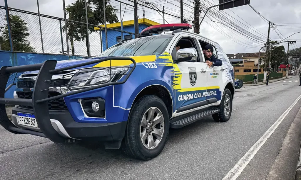 GCM de São Bernardo intensifica patrulhamento na região do Batistini com 30 agentes e base móvel