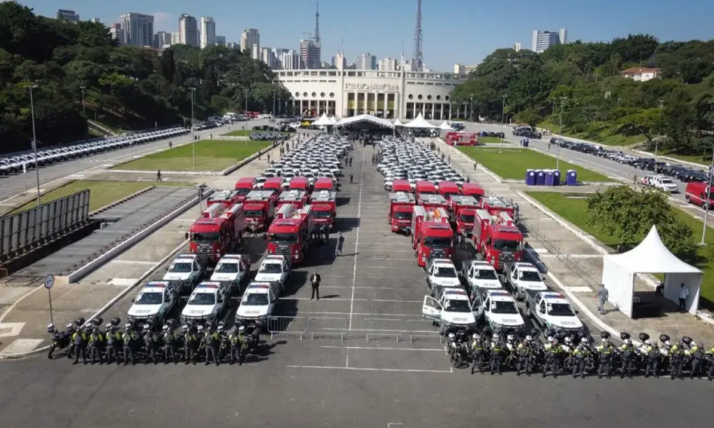 Governo de SP entrega 258 viaturas e 1.500 pistolas Glock para forças de segurança