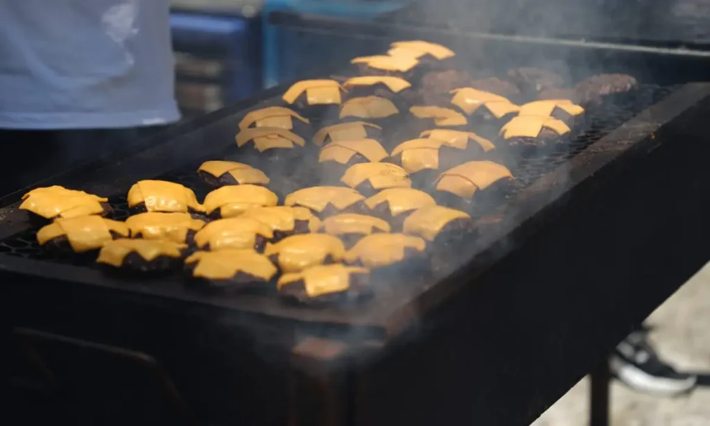 Hamburgada do Bem chega a Santo André neste sábado e recruta voluntários
