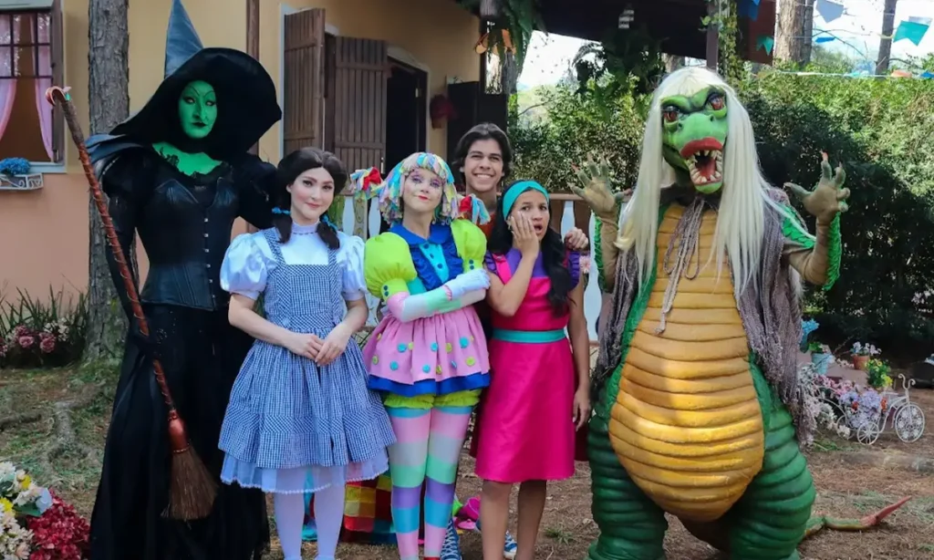 Helen Ganzarolli interpreta Bruxa Má do Oeste em episódio especial de "O Picapau Amarelo" neste sábado