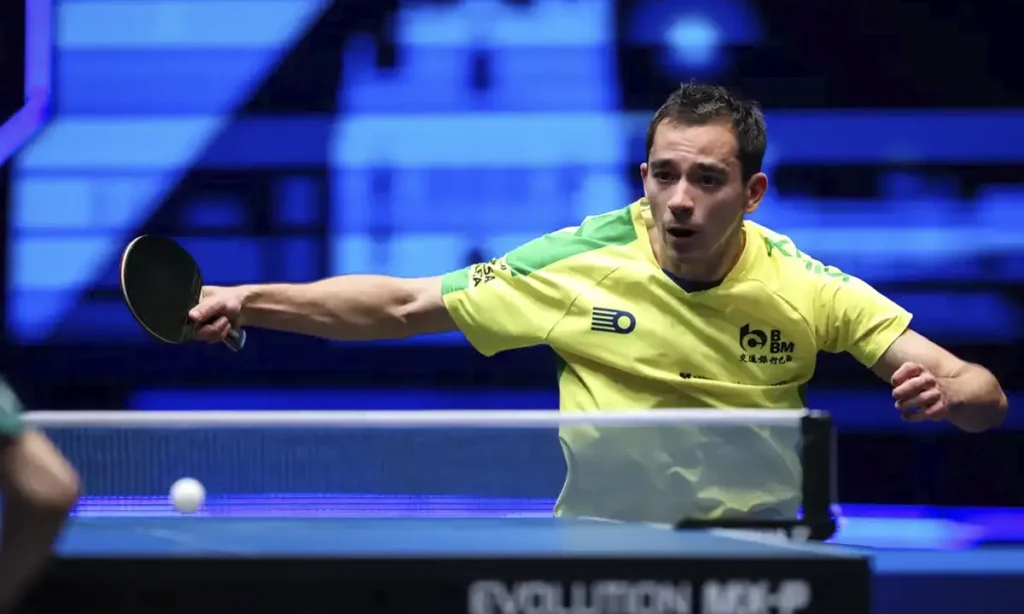 Hugo Calderano avança às quartas do WTT Champions e reencontra Félix Lebrun neste sábado (14)